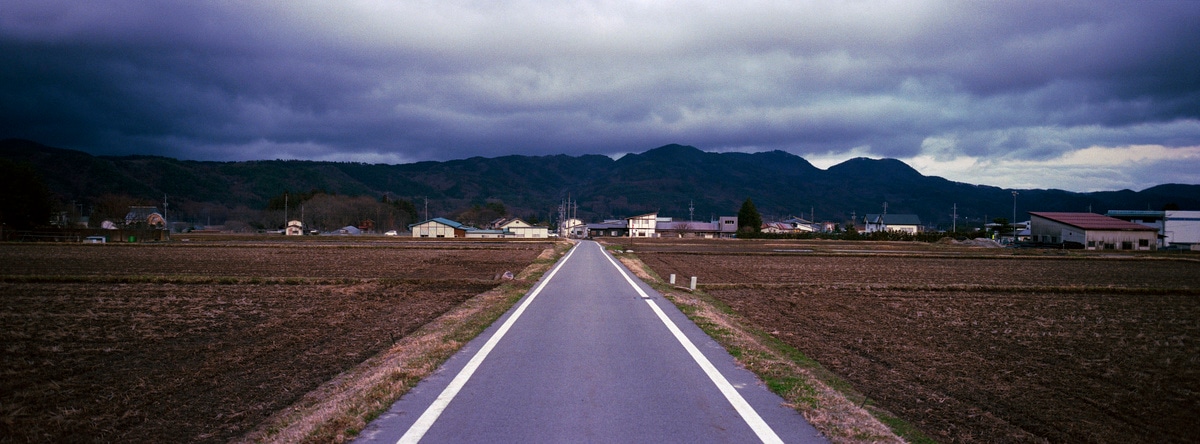 Clean streets of Omachi, Japan. Taken by Lucas Taylor on a Hasselblad XPan camera.