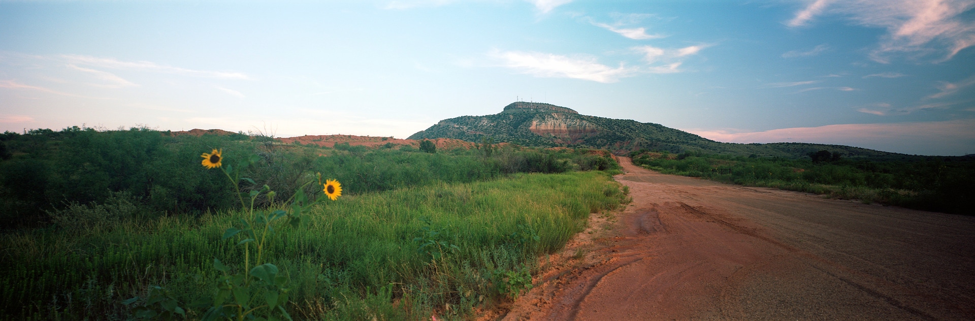 6x17 photograph taken in Tucumcari, New Mexico, USA. Taken by Lucas Taylor on the ND 6x17 camera.
