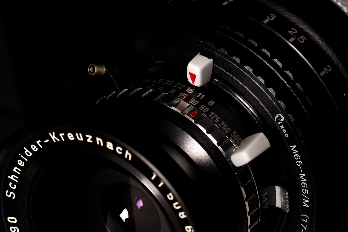 Schneider Super Angulon 90mm f8 lens mounted to the ND 6x17 camera